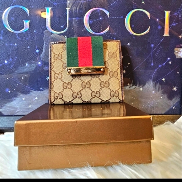 Gucci Handbags - AUTH GUCCI LOGO CANVAS LEATHER BIFOLD WALLET 71439